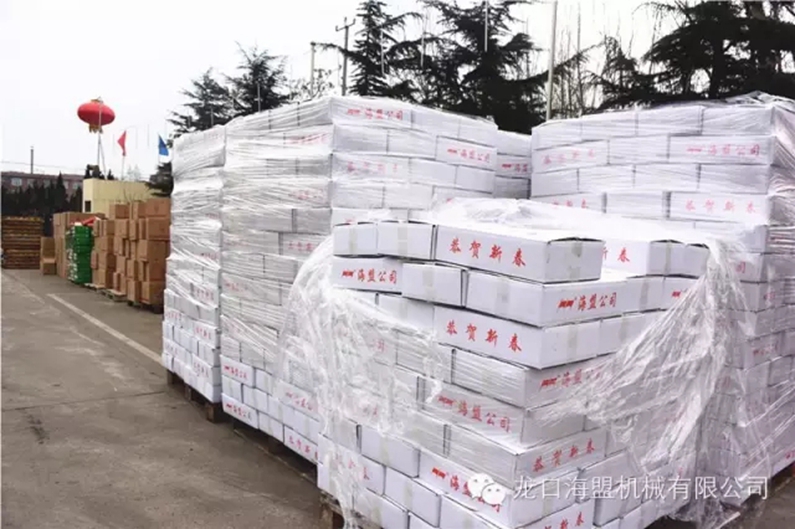 金雞獻(xiàn)禮，海盟員工發(fā)年貨啦！